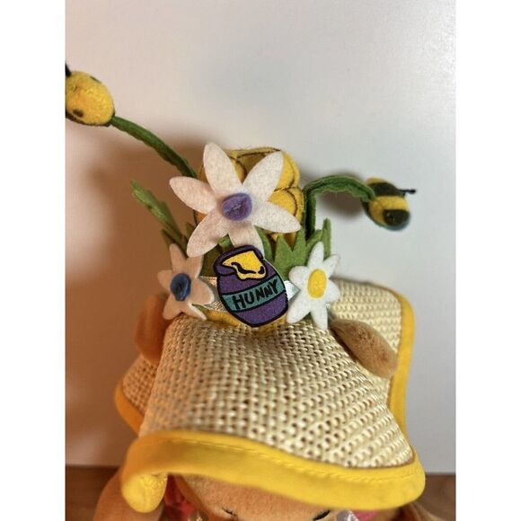 Disney Store Winnie the Pooh Easter Bonnet Bean Bag Plush - Picture 3 of 9